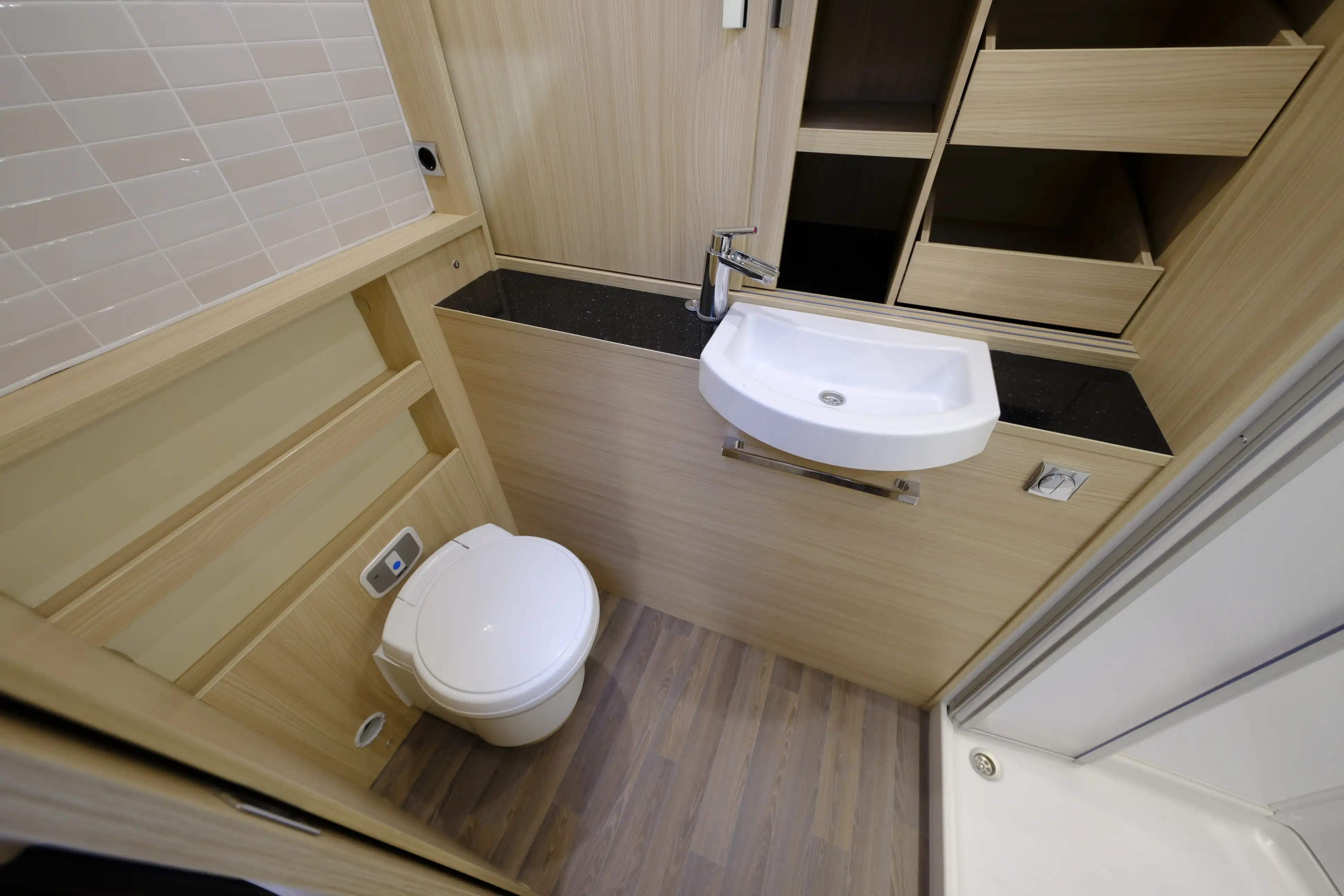 BUERSTNER Ixeo IT 680 G - Ansicht 14